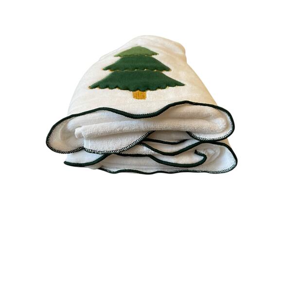 Kassatex Green Velvet Christmas Tree Hand Towels 16x28 Embroidered Set of 2 NEW - Picture 4 of 9